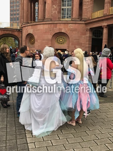 Cosplay-Frauen.jpg